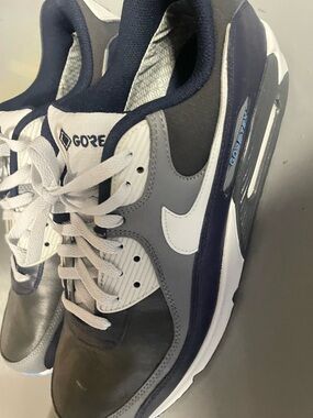 Nike Air Max 90 GORE-TEX Men's Navy and Gray Athletic Sneakers size 14
